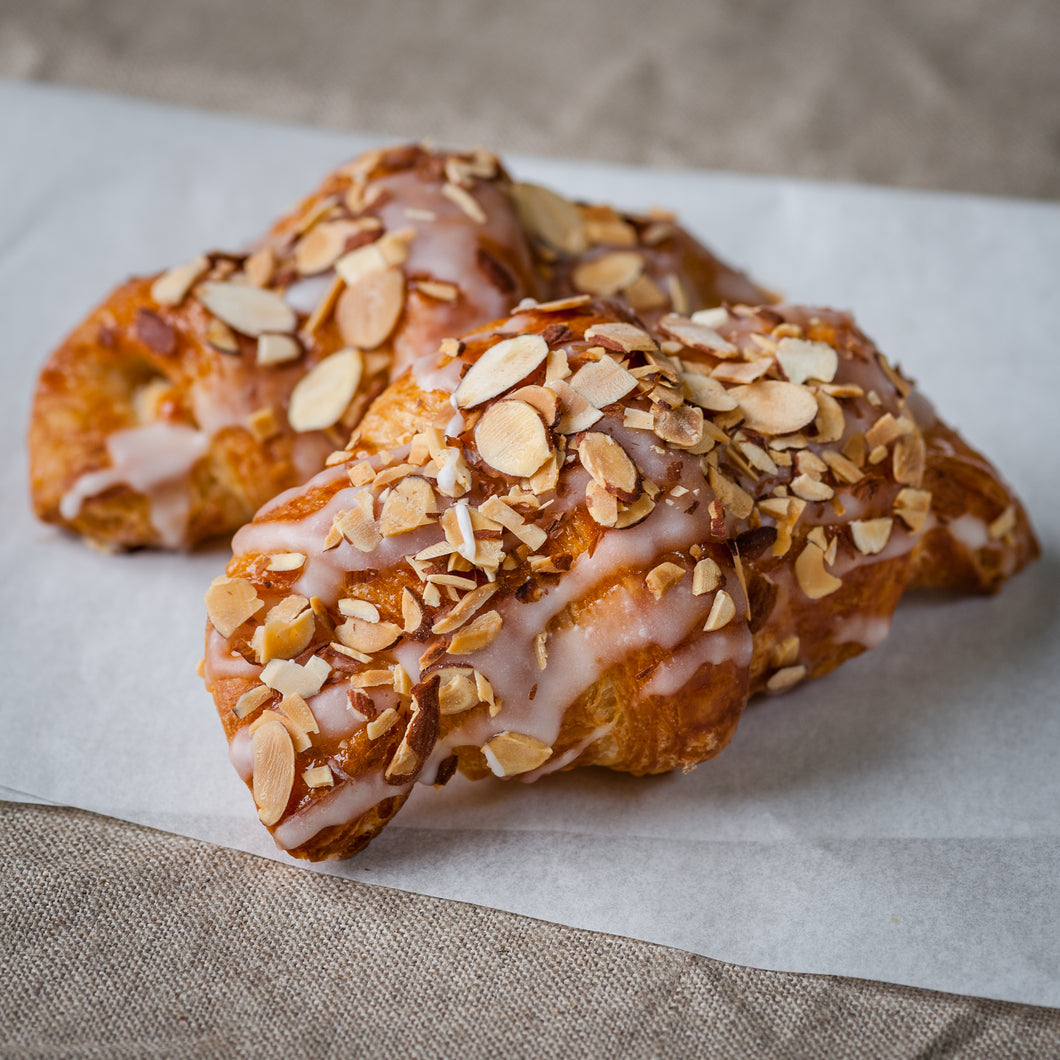 Almond Croissant 2-pack